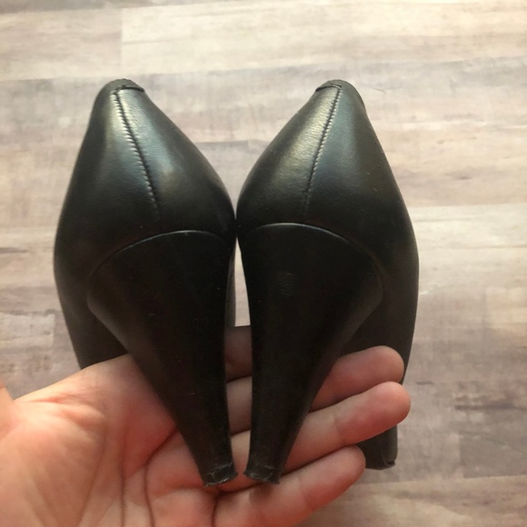 BALLY Black Cone Leather Pointy Toe Pumps EUR 37 - Picture 6 of 8